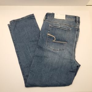 NWT American Eagle Lowrise Skinny Jeans